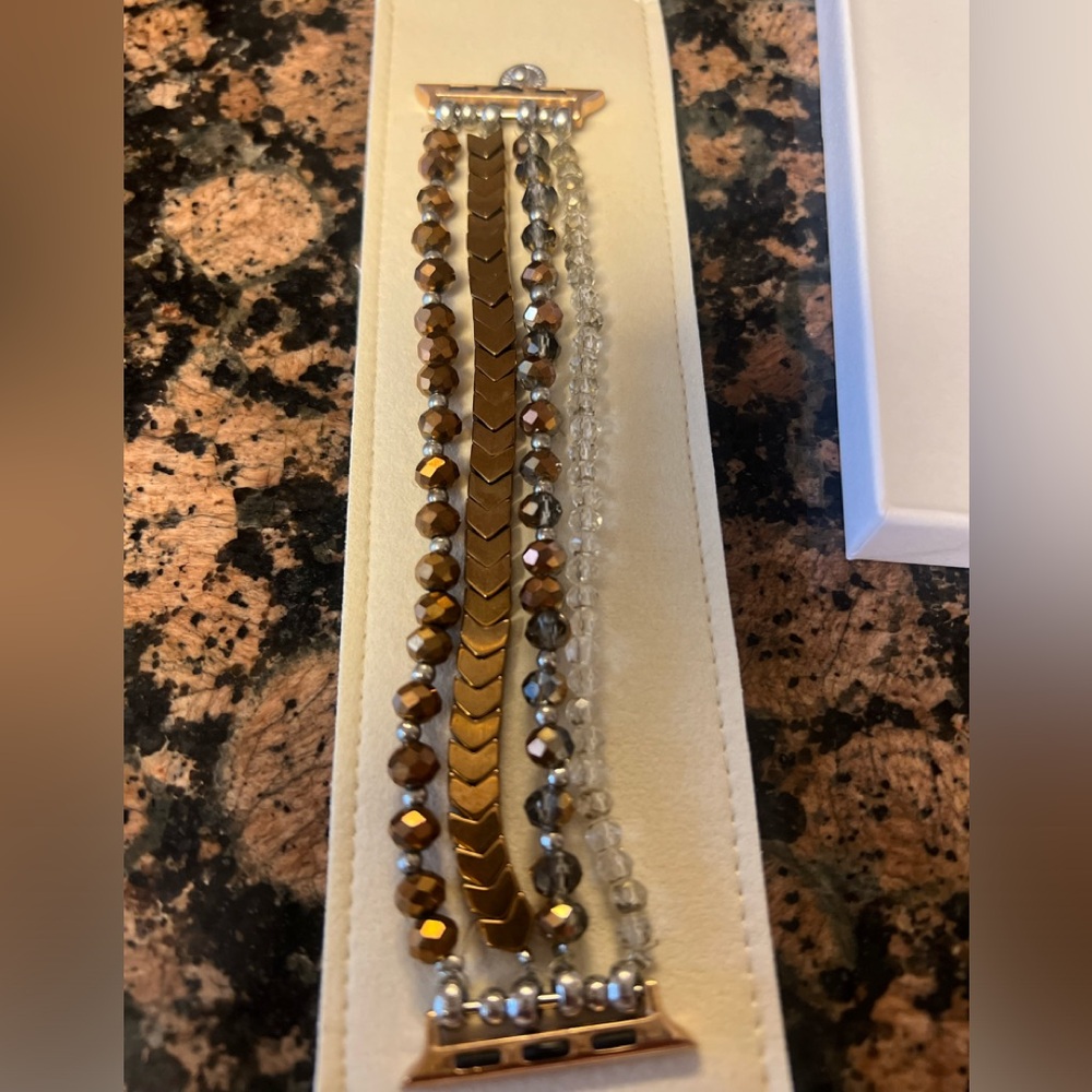 Stretchy Apple Watch band - Picture 5 of 9